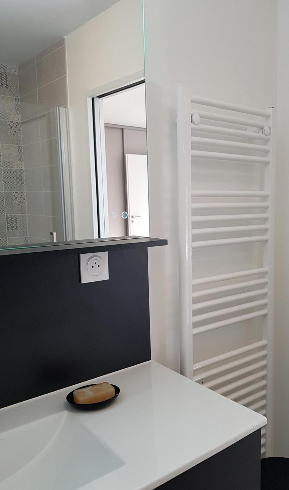 Appartement Centre Ville Beaux Arts 2 Personnes Calme Et Confort Montpellier Luaran gambar