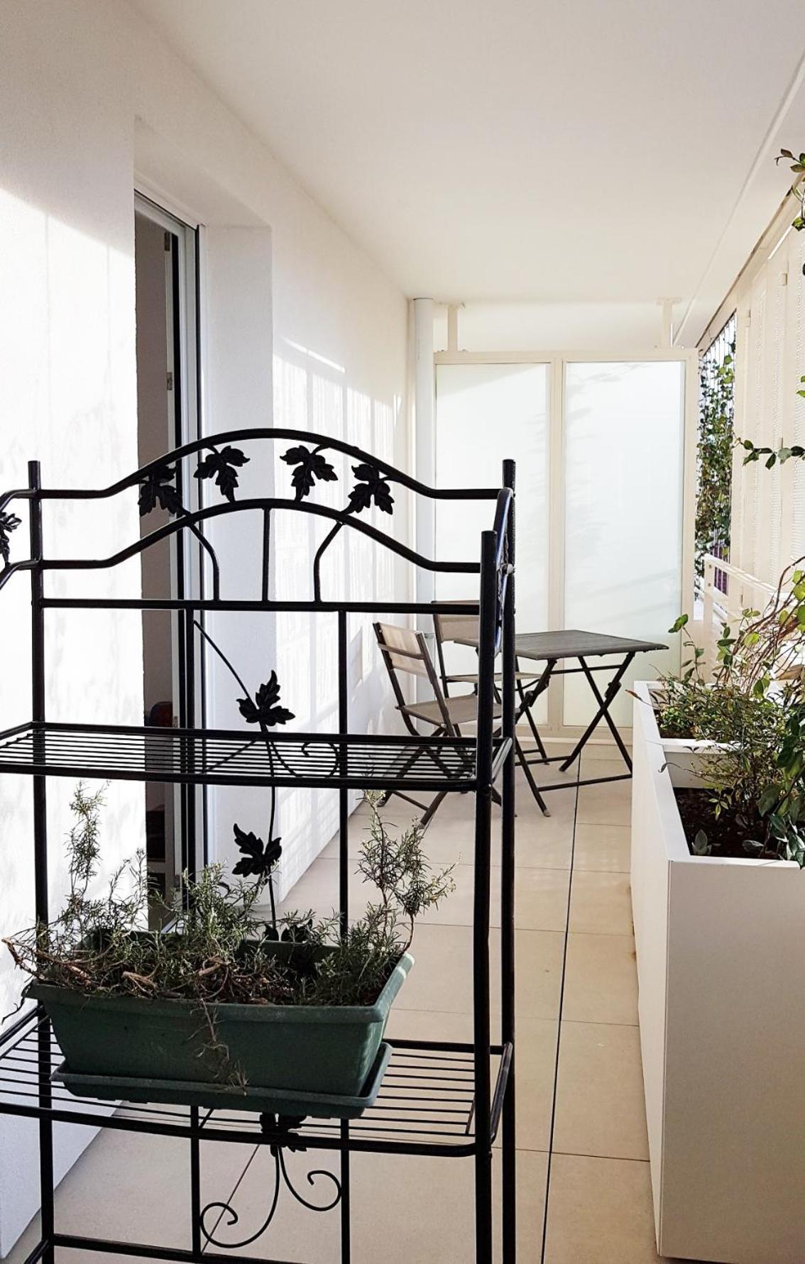 Appartement Centre Ville Beaux Arts 2 Personnes Calme Et Confort Montpellier Luaran gambar