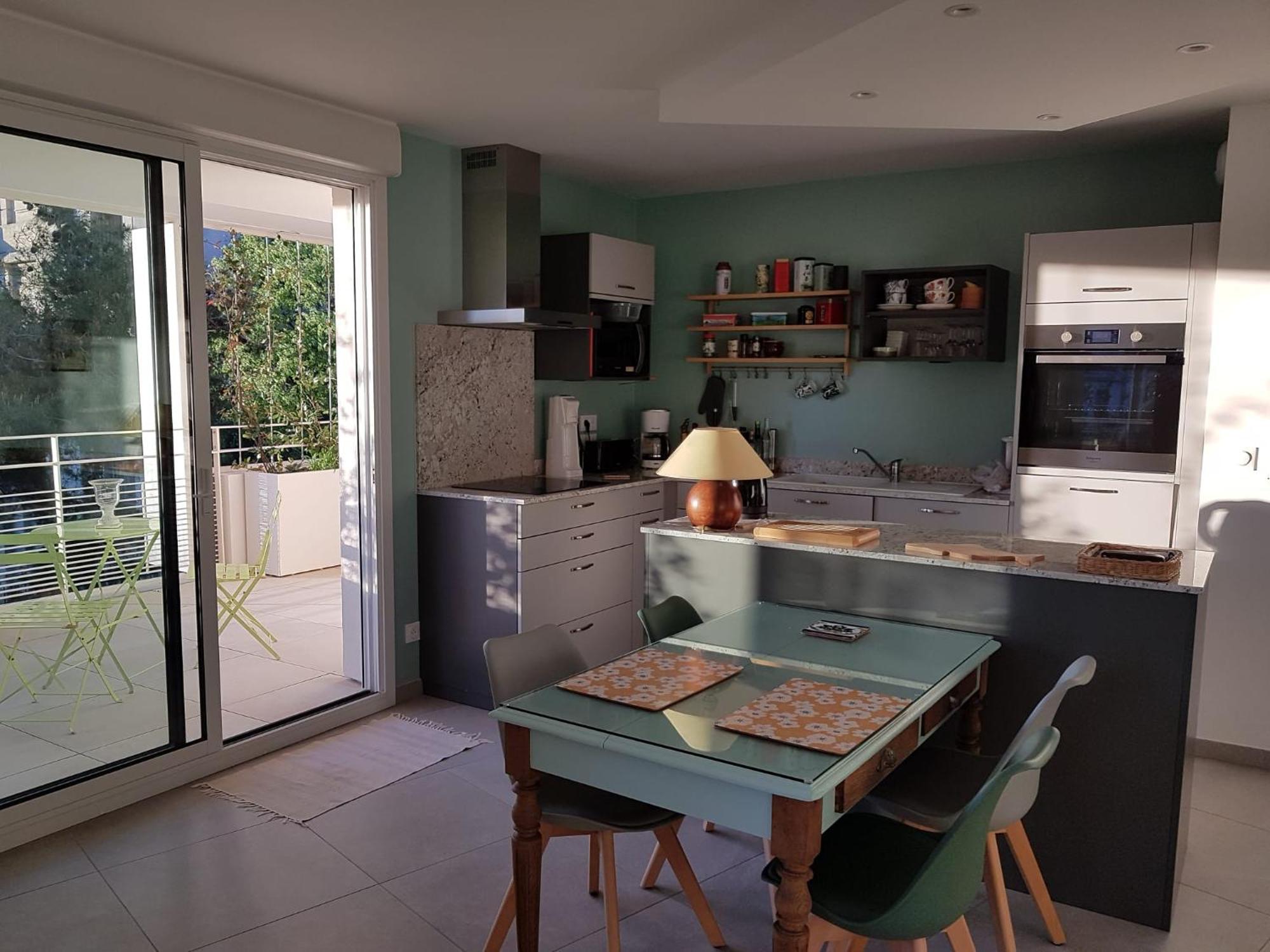 Appartement Centre Ville Beaux Arts 2 Personnes Calme Et Confort Montpellier Luaran gambar
